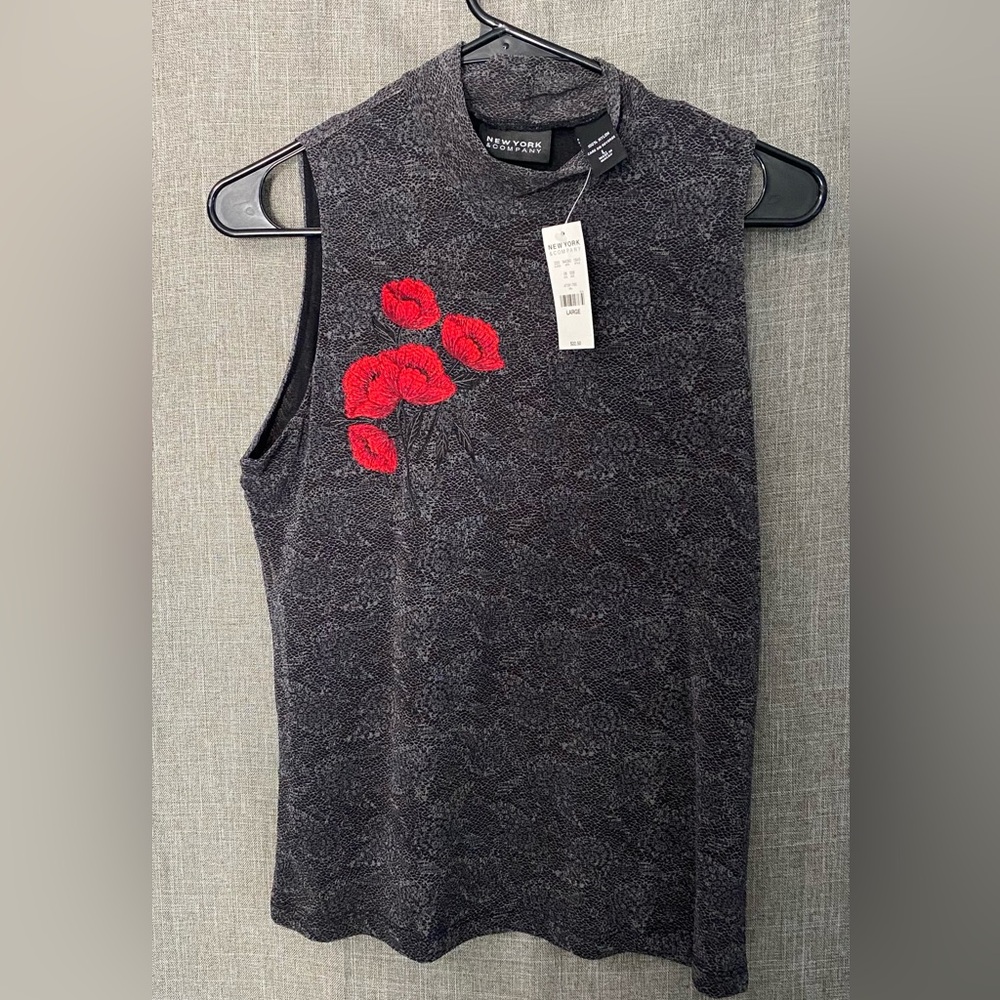Y2K new york & company womens large sleeveless tank top Black Embroidered Roses